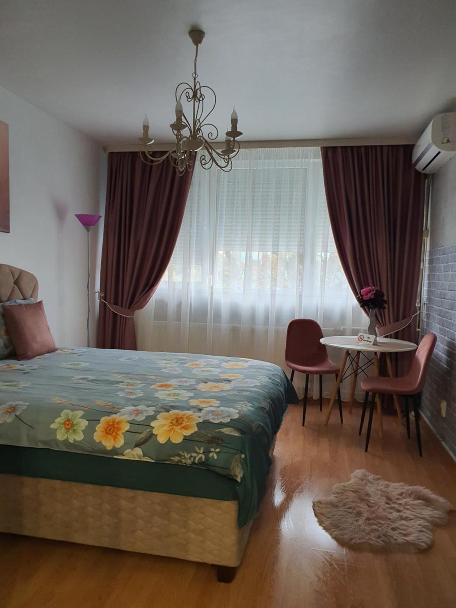 Chic Apartment- Place To Remember กาลาจิ ภายนอก รูปภาพ
