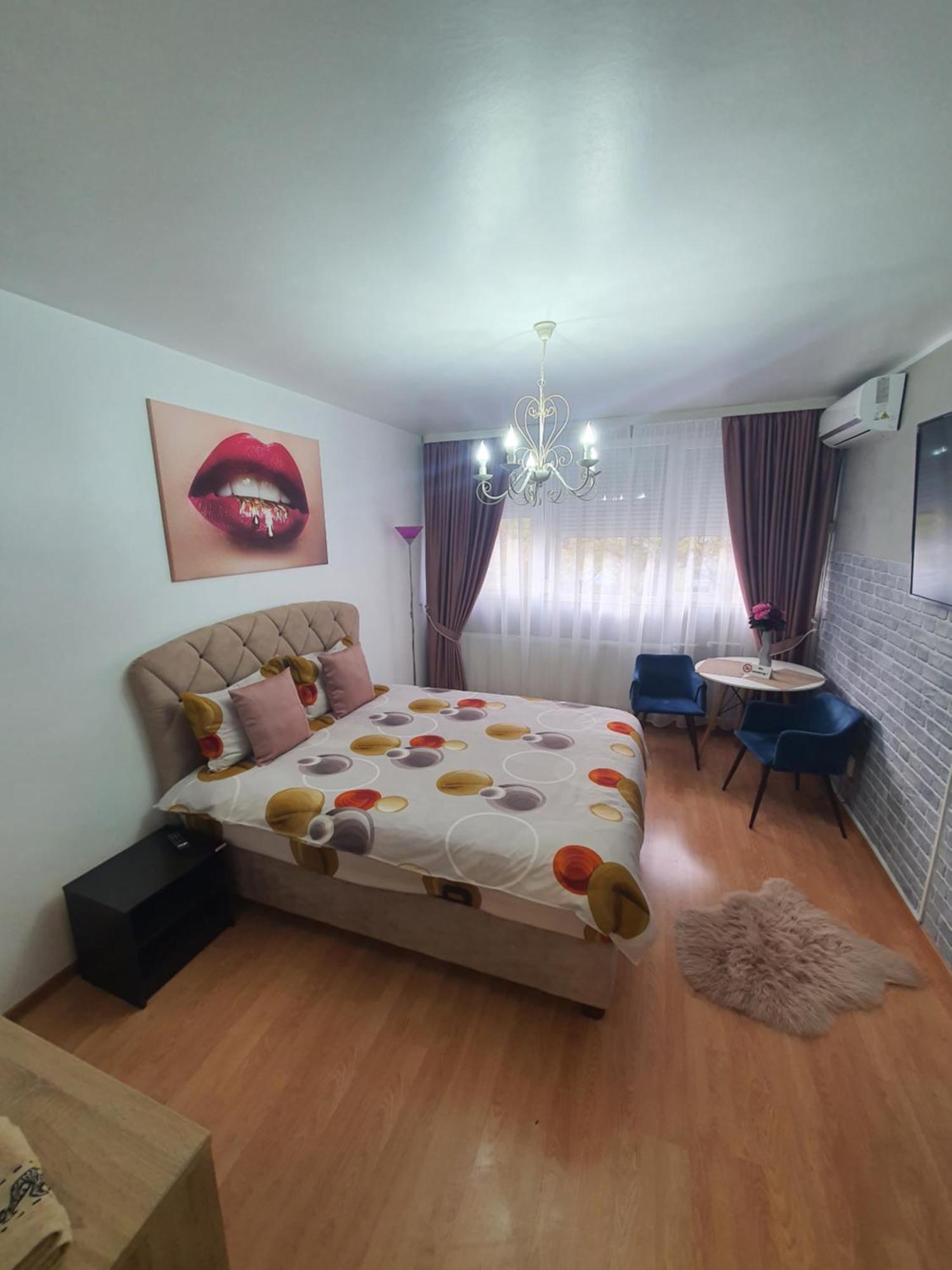 Chic Apartment- Place To Remember กาลาจิ ภายนอก รูปภาพ