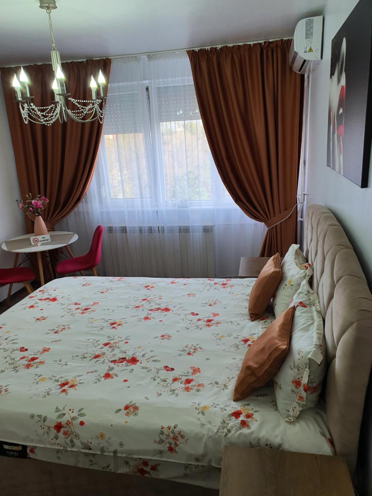 Chic Apartment- Place To Remember กาลาจิ ภายนอก รูปภาพ