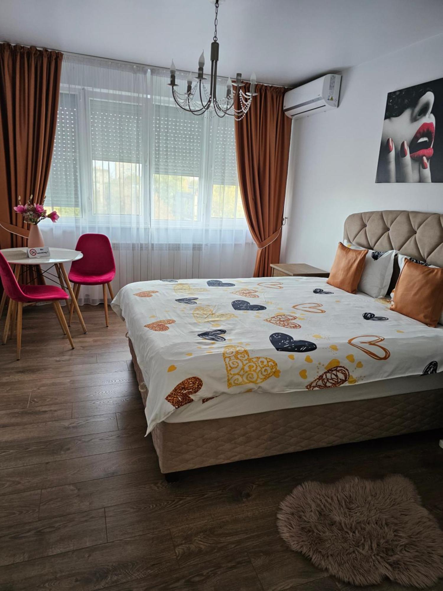 Chic Apartment- Place To Remember กาลาจิ ภายนอก รูปภาพ